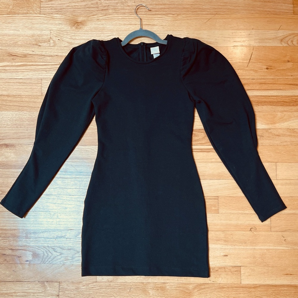 H&M, XS little black dress. Puff sleeves, short hemline.